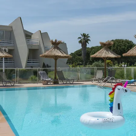 Novotel Motte Golf Otel