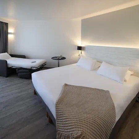 Novotel Motte Golf Hotel 4*