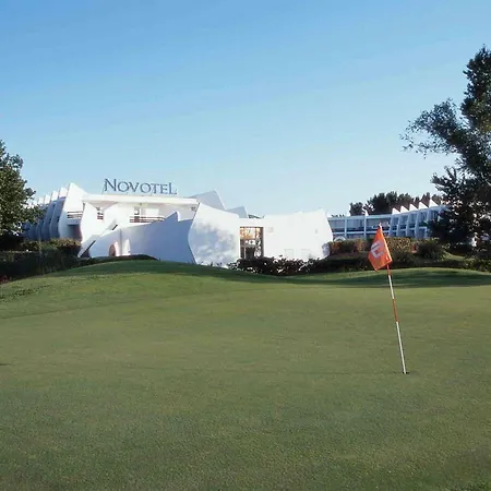Novotel Motte Golf 호텔 라그랑모트