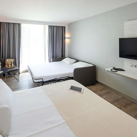 Otel Novotel Motte Golf