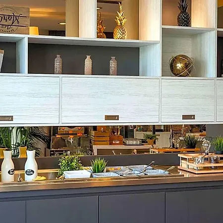 فندق Novotel Motte Golf لا غراند موت