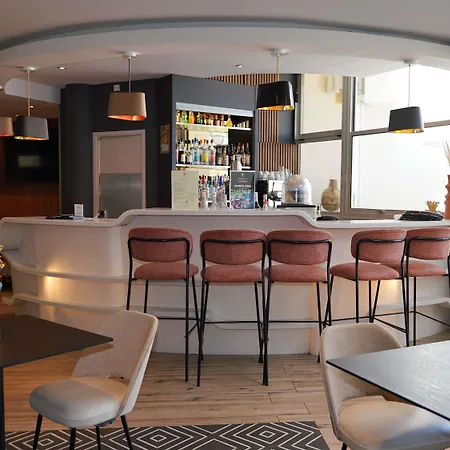 Novotel Motte Golf Hotel