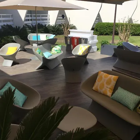 Novotel Motte Golf Отель Ла-Гранд-Мот