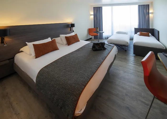 Novotel Motte Golf Hotel 4*