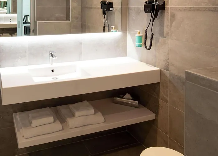 Novotel Motte Golf Ла-Гранд-Мот